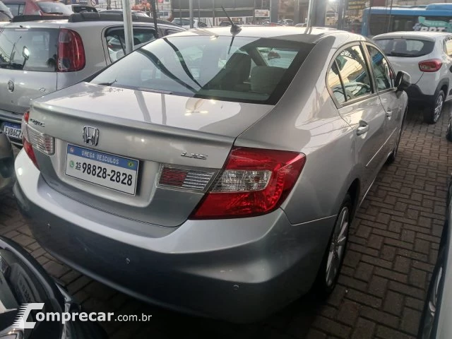 CIVIC - 1.8 LXS 16V 4P AUTOMÁTICO
