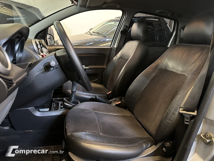 FIESTA 1.6 Rocam Sedan 8V