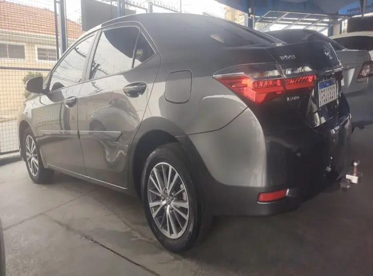 Corolla Gli automático