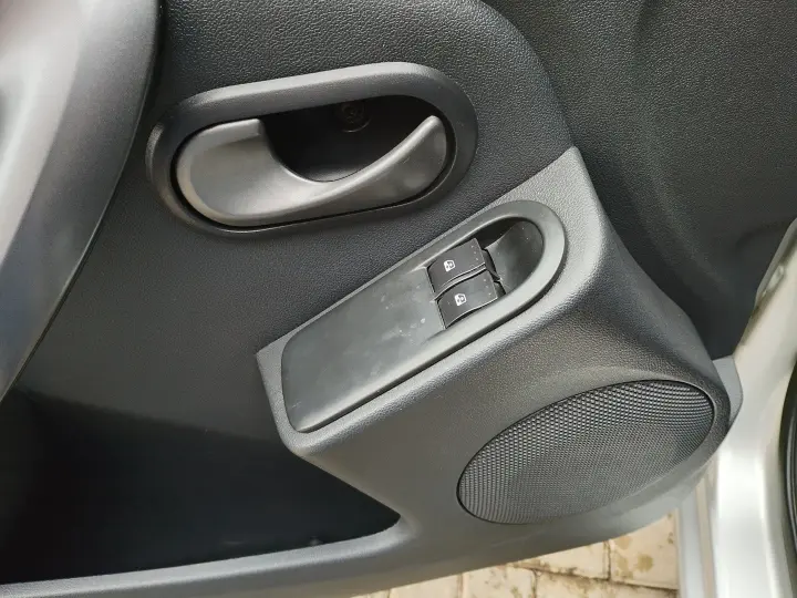 SANDERO 1.0 EXPRESSION 16V FLEX 4P MANUAL