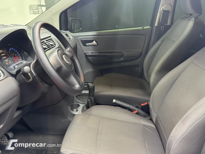 FOX 1.6 MI 8V 4P MANUAL