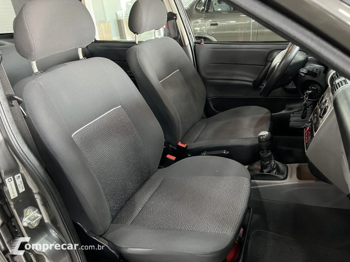 CLASSIC 1.0 MPFI ADVANTAGE 8V FLEX 4P MANUAL