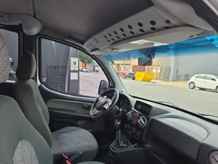 Doblo ESSENCE 1.8 Flex 16V 5p