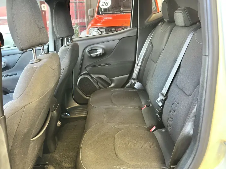 RENEGADE 1.3 T270 TURBO FLEX SPORT AT6