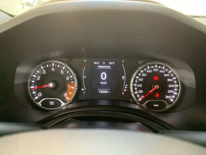 Renegade Sport 1.8 4x2 Flex 16V Aut.