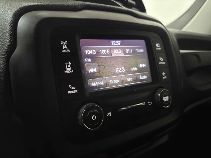 RENEGADE 1.8 16V FLEX SPORT 4P AUTOMÁTICO