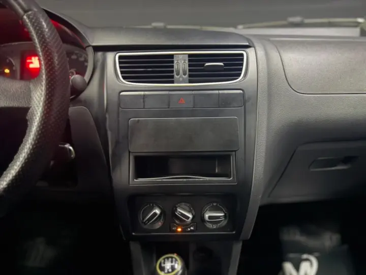 FOX 1.0 MI 8V FLEX 4P MANUAL