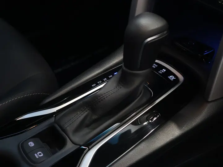 COROLLA CROSS 1.8 VVT-I Hybrid XRV