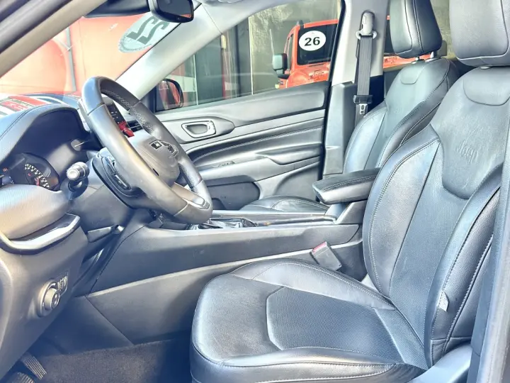 COMPASS 1.3 T270 TURBO FLEX LONGITUDE AT6