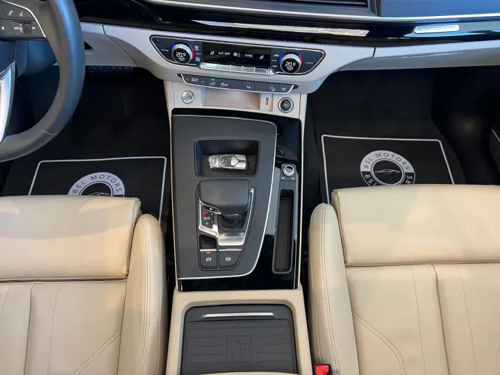 Q5 2.0 55 Tfsie Phev Sportback Performance Quattro S Tronic