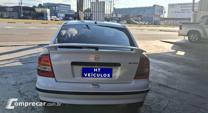 ASTRA 1.8 MPFI GL 8V