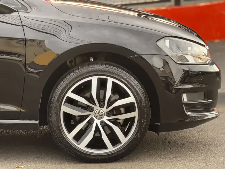 Golf Highline 1.4 TSI 140cv Aut.