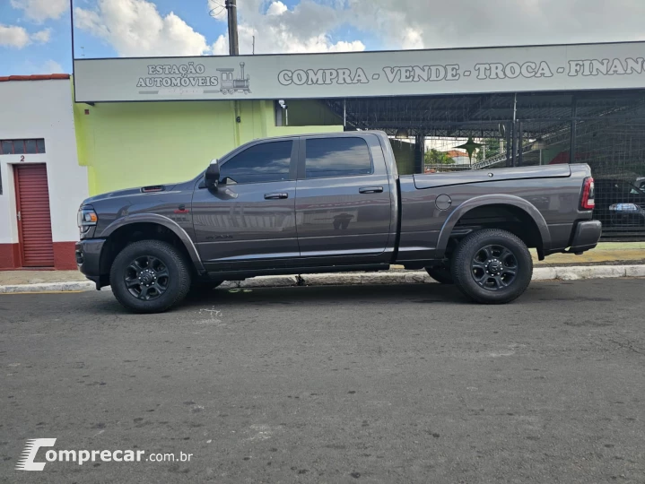 RAM 6.7 2500 Night Edition 4X4 CD I6 Turbo