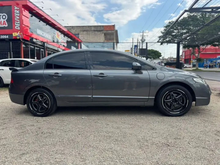 Civic 1.8 16V 4P FLEX LXS AUTOMÁTICO