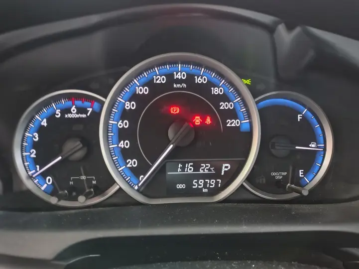 YARIS 1.3 16V XL LIVE MULTIDRIVE