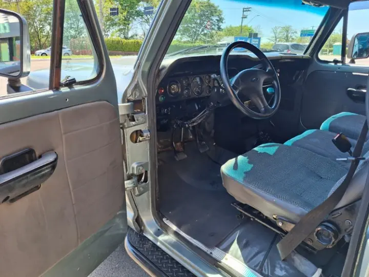 F-1000 2.5 XLT 4X2 CS 8V Turbo