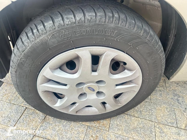 FIESTA 1.0 MPI Class Hatch 8V