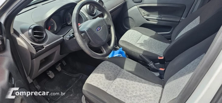 FIESTA 1.0 Rocam SE Sedan 8V