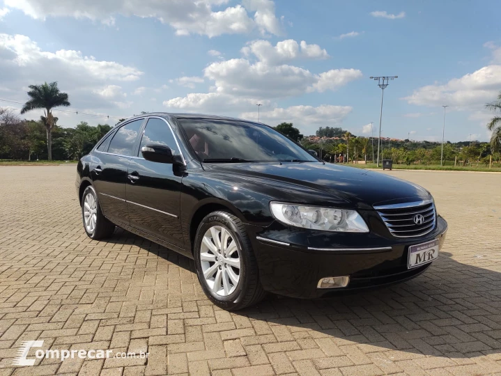 AZERA 3.3 MPFI GLS Sedan V6 24V