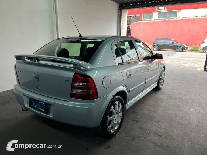 ASTRA 2.0 MPFI Advantage 8V