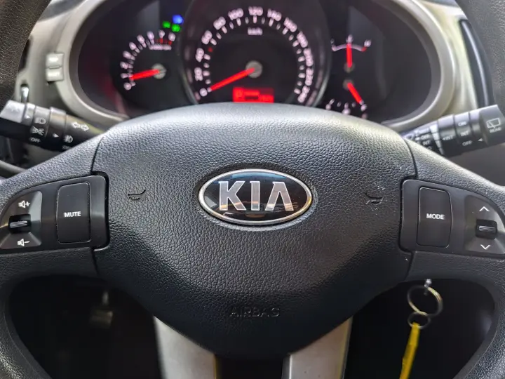 SPORTAGE 2.0 LX 4X2 16V FLEX 4P AUTOMÁTICO