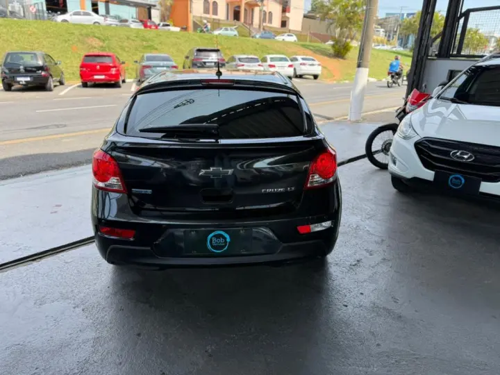 CRUZE HB Sport LT 1.8 16V FlexP. 5p Mec