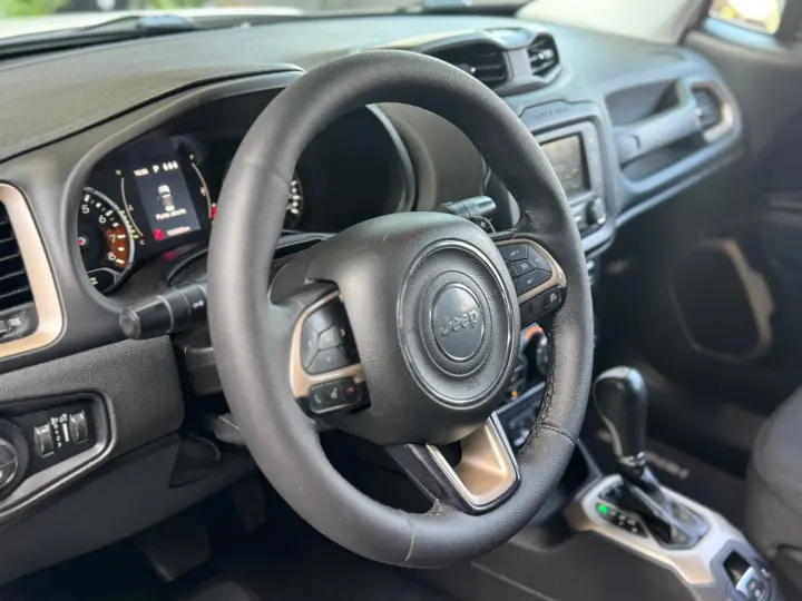 RENEGADE 1.8 16V Longitude