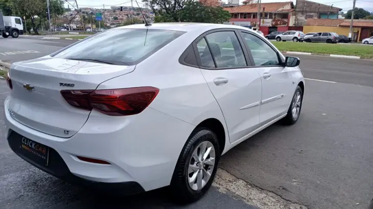 ONIX 1.0 Turbo Plus LT