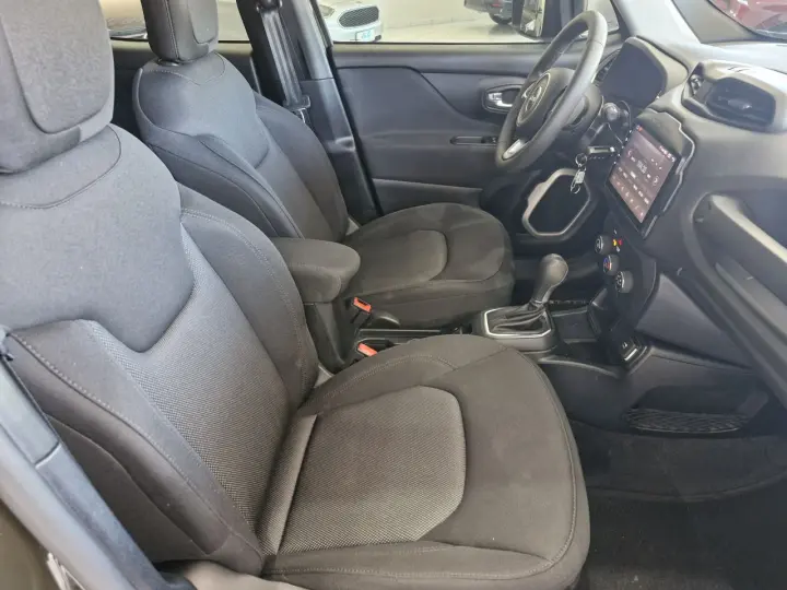 Renegade 1.8 16V 4P FLEX AUTOMÁTICO