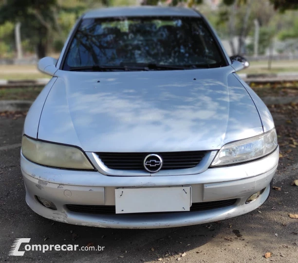 VECTRA 2.2 MPFI GL Milenium 8V