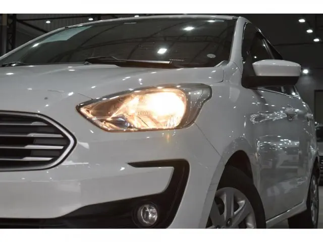 KA - 1.0 TI-VCT SE SEDAN MANUAL