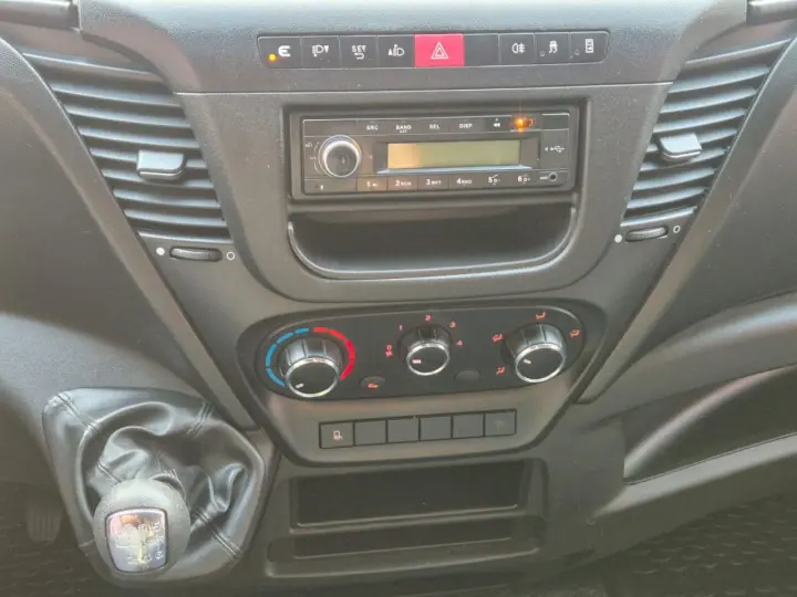 Daily 35-150 CABINE SIMPLES DIESEL