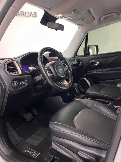 Renegade Longitude 1.8 4x2 Flex 16V Aut.