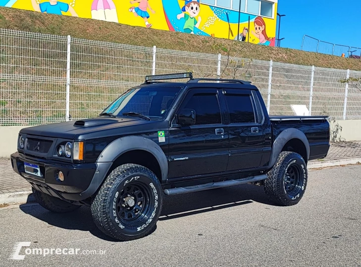L200 2.5 GLS 4X4 CD 8V Turbo
