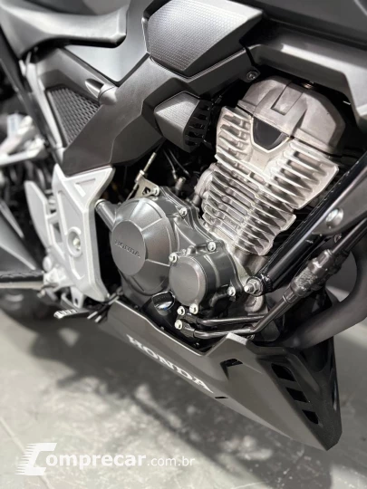 CB 300 F TWISTER CBS