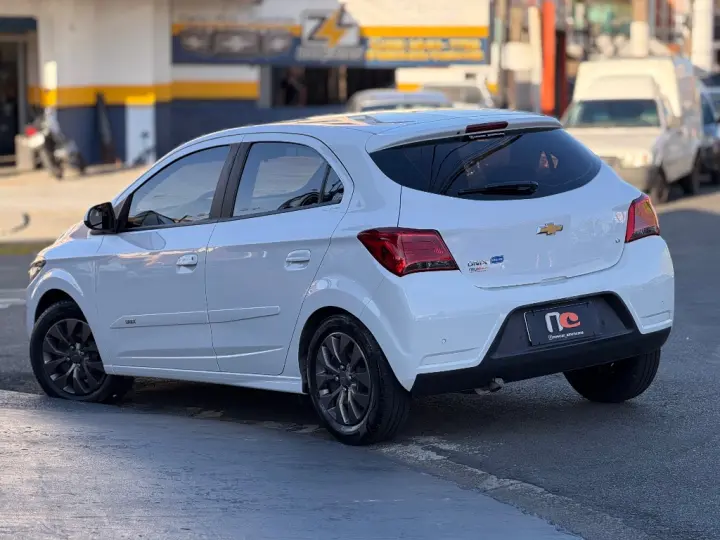 ONIX HATCH LT 1.4 8V FlexPower 5p Aut.