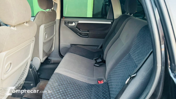 MERIVA 1.8 MPFI Premium 8V