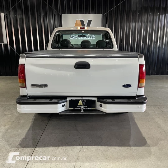 F-250 3.9 XL S Duty 4X2 CS