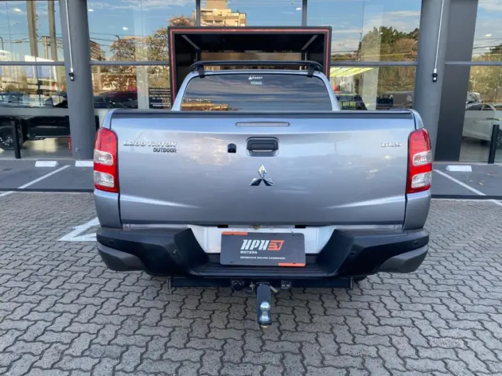 L200 TRITON 2.4 16V Turbo Sport Outdoor GLS CD 4X4