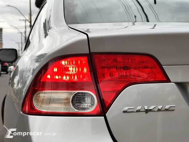 CIVIC 1.8 LXS 16V FLEX 4P AUTOMÁTICO