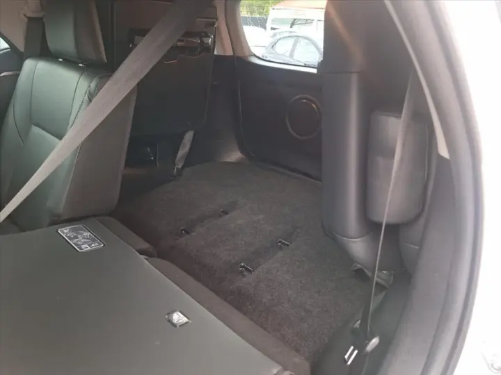 HILUX SW4 2.8 D-4D TURBO DIESEL SRX 7L 4X4 AUTOMÁ