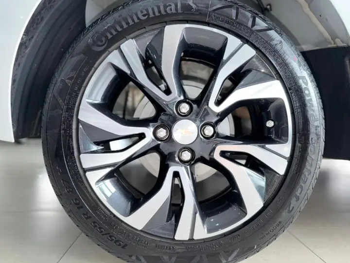 ONIX 1.0 Turbo Premier