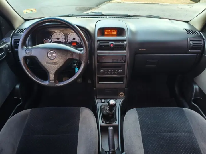 Astra Hatch 2.0 4P ELEGANCE FLEX