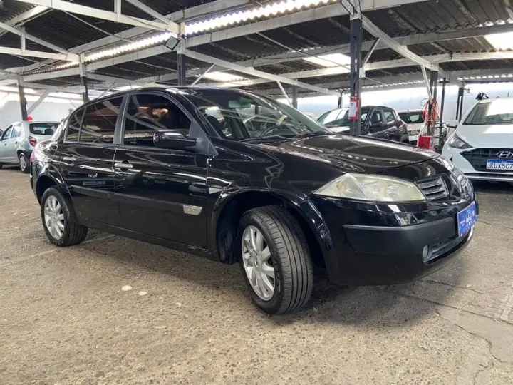 MEGANE SEDAN DYNAMIQUE 1.6 16V 4P