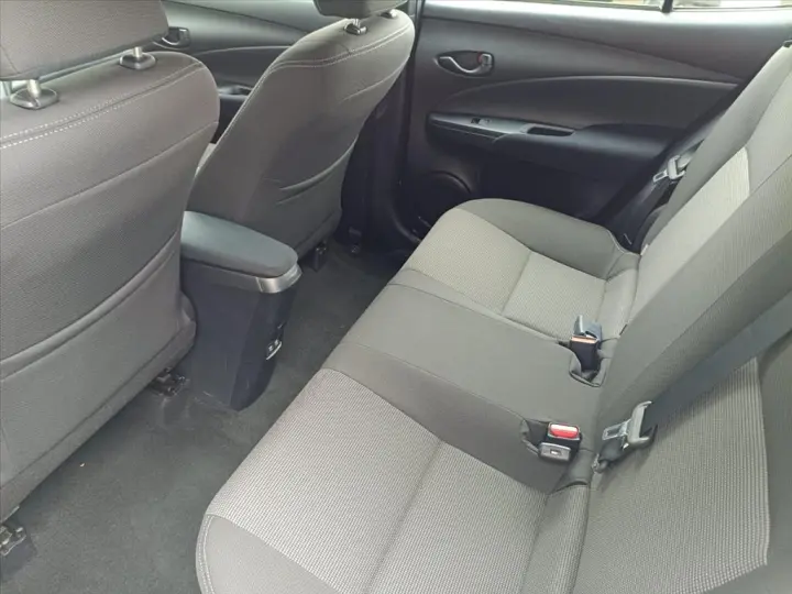 YARIS 1.5 16V FLEX XL MULTIDRIVE