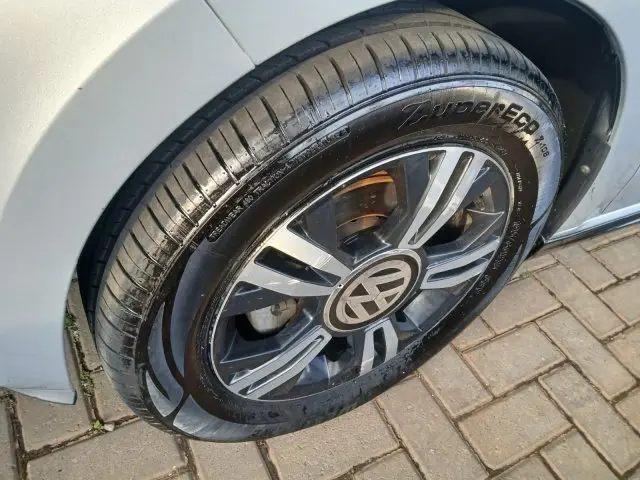 UP - 1.0 TSI PEPPER 12V 4P MANUAL