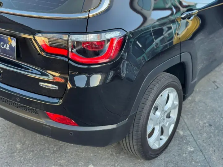 COMPASS 2.0 16V DIESEL LONGITUDE 4X4 AUTOMÁTICO