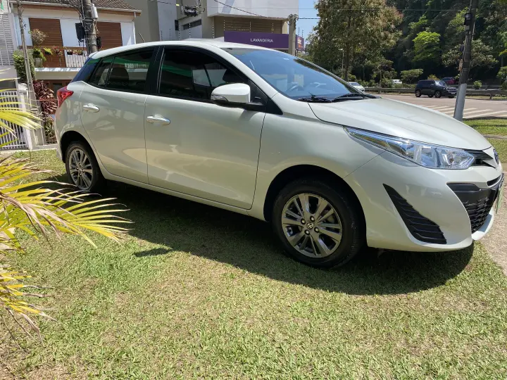 YARIS 1.5 16V XL Plus Connect
