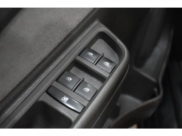 COBALT - 1.8 MPFI LTZ 8V 4P MANUAL