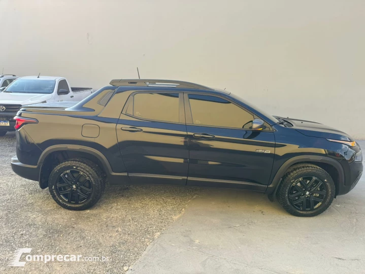 TORO 2.0 16V Turbo Ultra 4WD